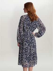 Alaska Unwaisted Long Sleeve Dress With Belt